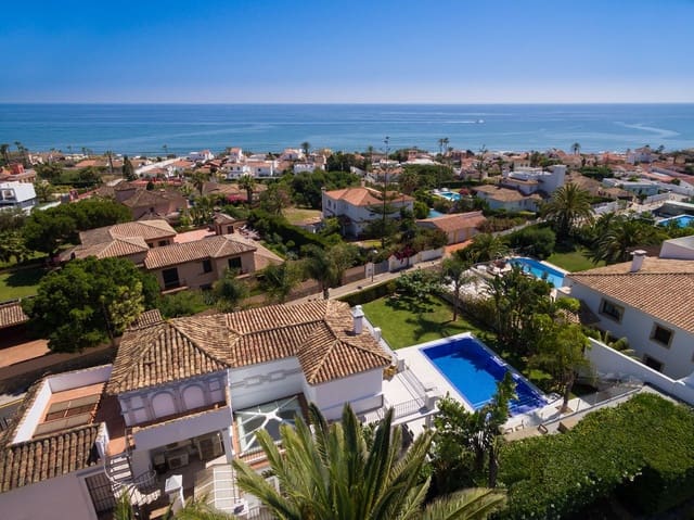 Chalet de 6 habitaciones en Elviria, Marbella en venta con garaje - 3.700.000 € (Ref: 9080851)