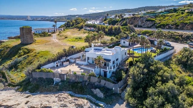 3 sovrum Villa till salu i Punta de la Chullera, Manilva med garage - 2 749 000 € (Ref: 9080852)