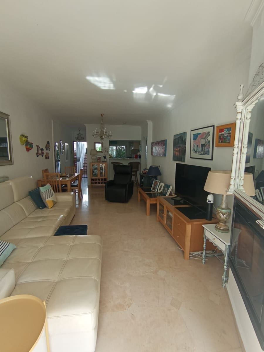 2 bedroom Apartment for sale in Riviera del Sol - € 249,950 (Ref: 9080853)