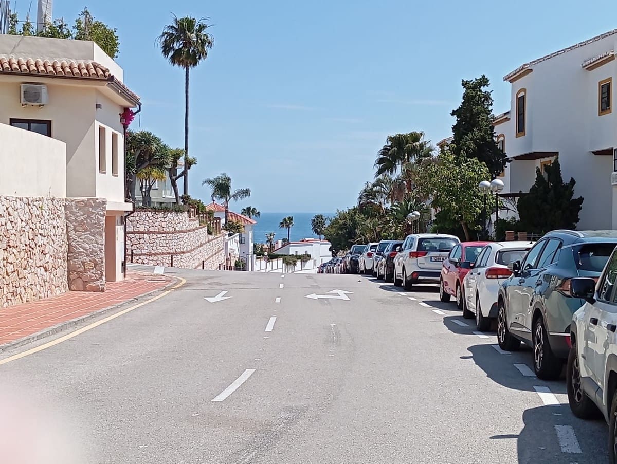 2 bedroom Apartment for sale in Riviera del Sol - € 249,950 (Ref: 9080853)