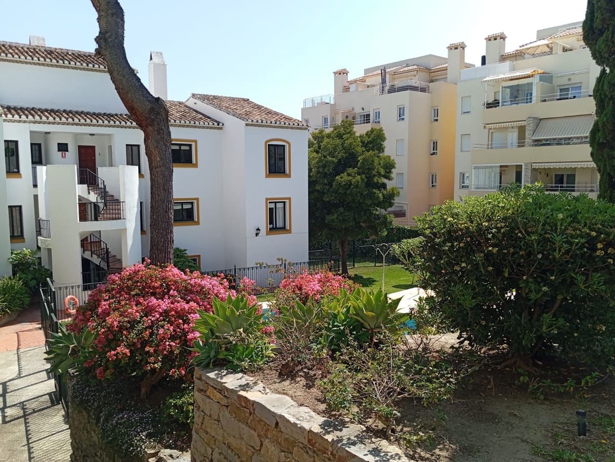 2 bedroom Apartment for sale in Riviera del Sol - € 249,950 (Ref: 9080853)