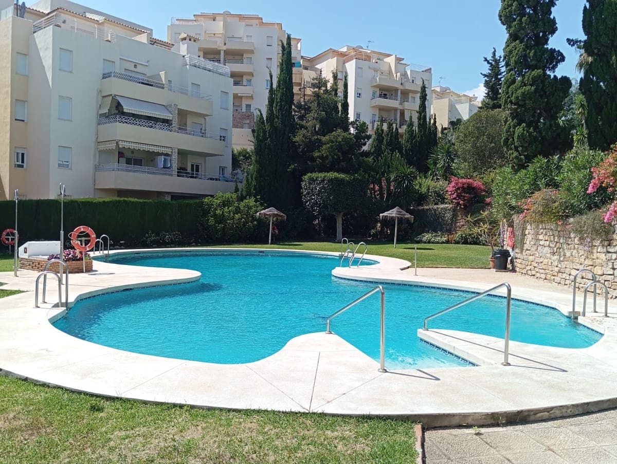 2 bedroom Apartment for sale in Riviera del Sol - € 249,950 (Ref: 9080853)