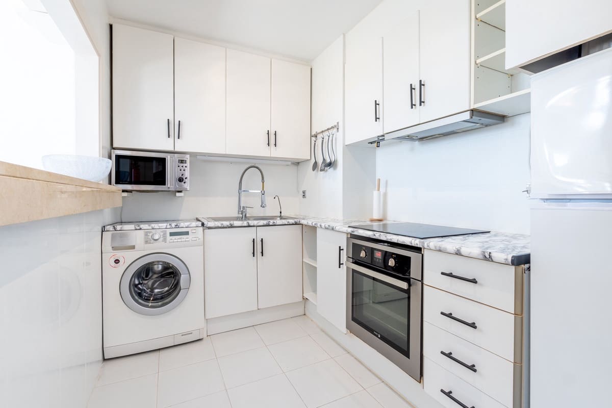 1 makuuhuone Huoneisto myytävänä paikassa Estepona - 230 000 € (Ref: 9080854)