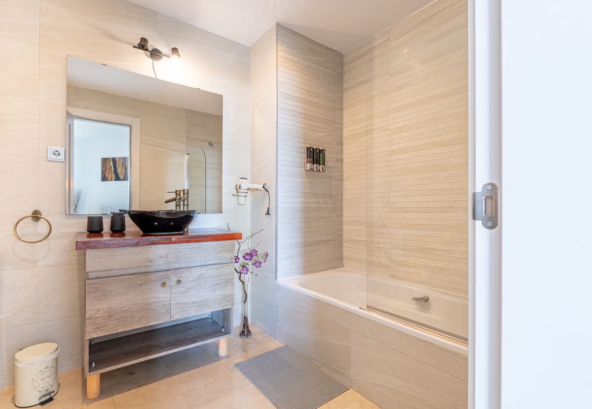 1 makuuhuone Huoneisto myytävänä paikassa Estepona - 230 000 € (Ref: 9080854)