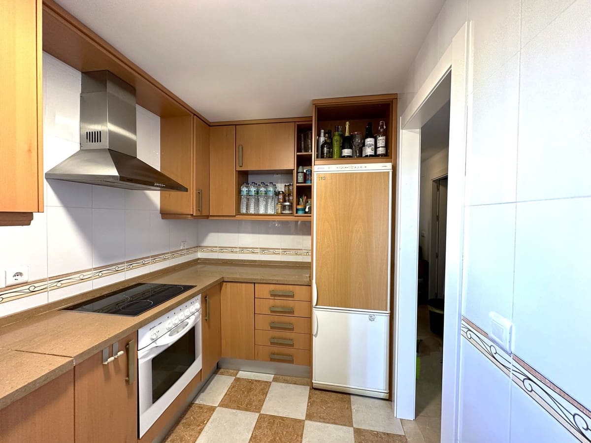 2 soverom Leilighet til salgs i La Duquesa / Puerto de la Duquesa - € 250 000 (Ref: 9080855)