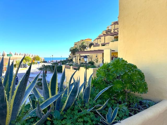 2 soverom Leilighet til salgs i La Duquesa / Puerto de la Duquesa, Manilva - € 250 000 (Ref: 9080855)