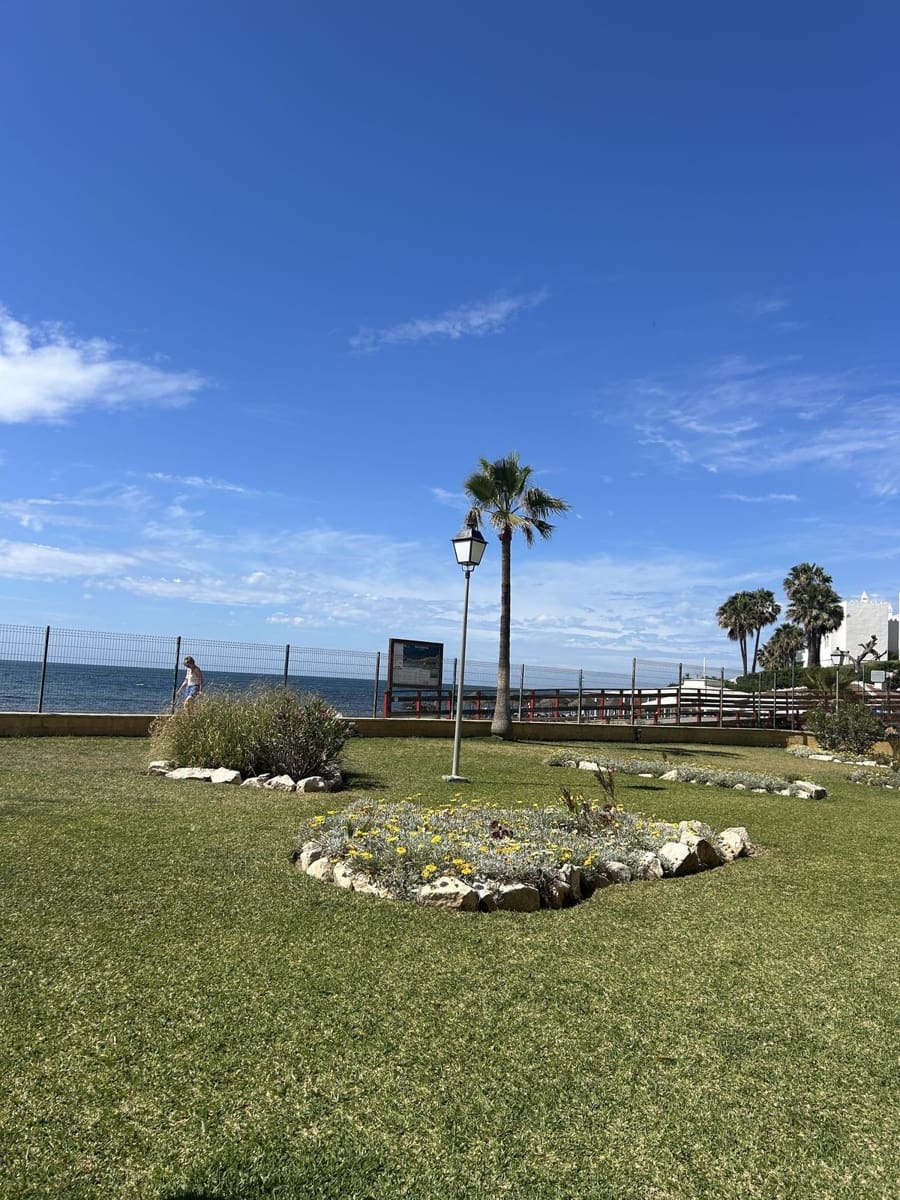 Apartment for sale in Riviera del Sol - € 249,500 (Ref: 9080857)