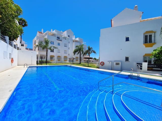 Apartamento de 2 habitaciones en Estepona en venta con garaje - 249.000 € (Ref: 9080858)