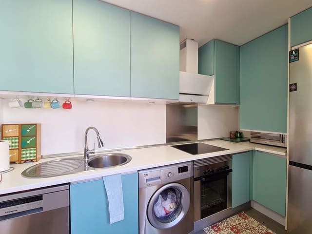 Apartamento de 2 habitaciones en Estepona en venta con garaje - 249.000 € (Ref: 9080858)