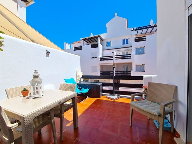 Apartamento de 2 habitaciones en Estepona en venta con garaje - 249.000 € (Ref: 9080858)