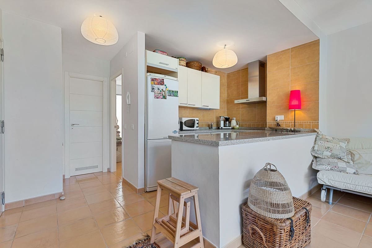 1 sovrum Lägenhet till salu i Torremuelle med garage - 249 000 € (Ref: 9080859)