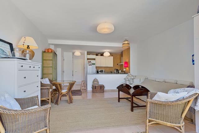 1 sovrum Lägenhet till salu i Torremuelle, Benalmádena med garage - 249 000 € (Ref: 9080859)