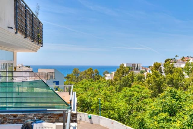 1 sovrum Lägenhet till salu i Torremuelle, Benalmádena med garage - 249 000 € (Ref: 9080859)