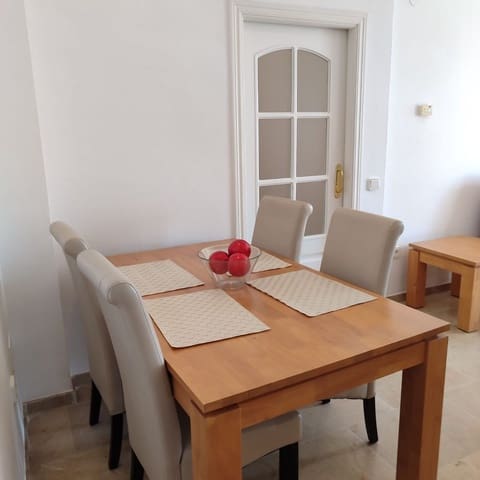 2 sypialnia Apartament na sprzedaż w La Duquesa / Puerto de la Duquesa, Manilva - 245 000 € (Ref: 9080864)