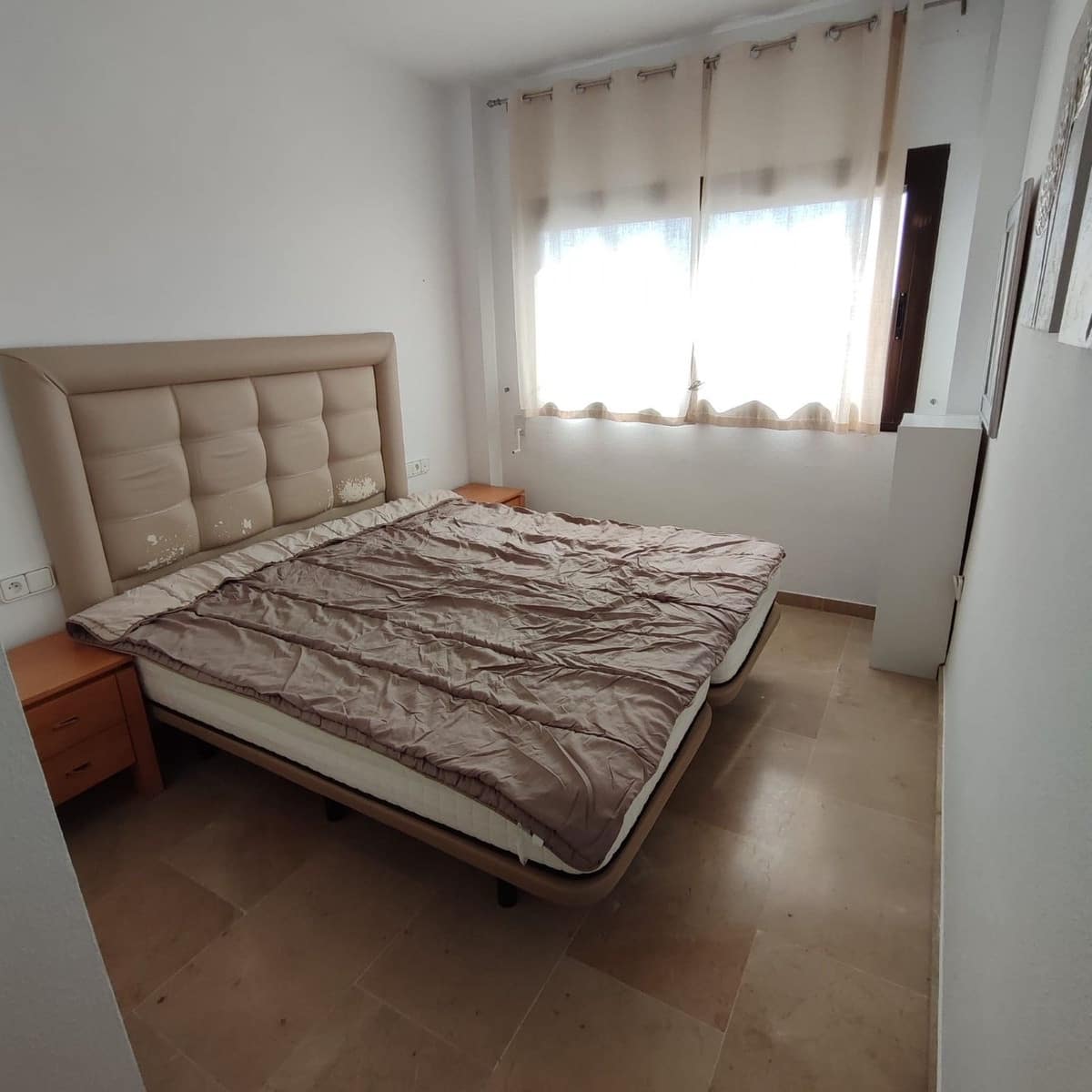 2 bedroom Apartment for sale in La Duquesa / Puerto de la Duquesa - € 245,000 (Ref: 9080864)