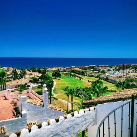 2 sypialnia Apartament na sprzedaż w La Duquesa / Puerto de la Duquesa, Manilva - 245 000 € (Ref: 9080864)