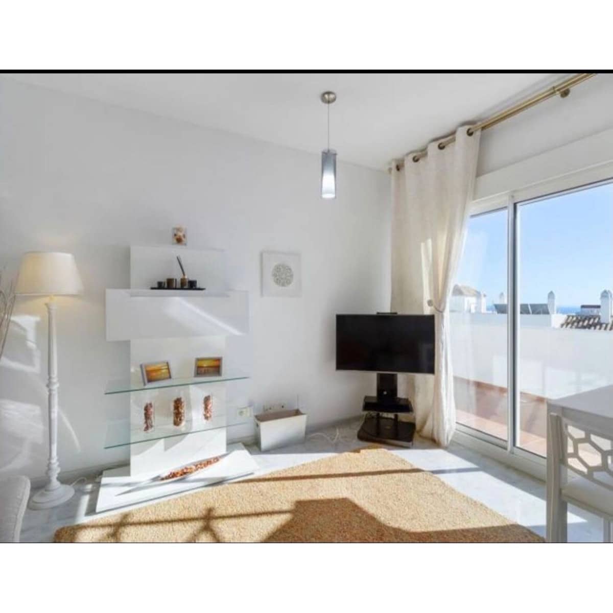 2 bedroom Apartment for sale in Estepona - € 244,000 (Ref: 9080865)