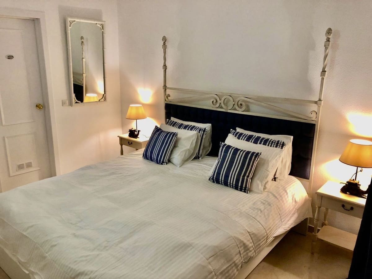 1 soverom Leilighet til salgs i Estepona - € 240 000 (Ref: 9080866)