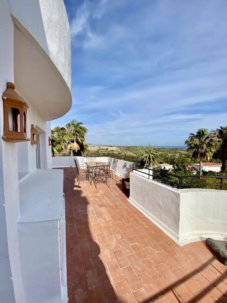 1 soverom Leilighet til salgs i Estepona - € 240 000 (Ref: 9080866)