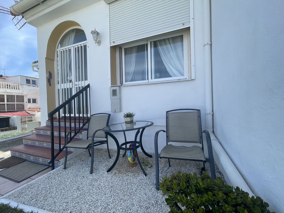 2 bedroom Apartment for sale in La Duquesa / Puerto de la Duquesa - € 213,000 (Ref: 9080868)