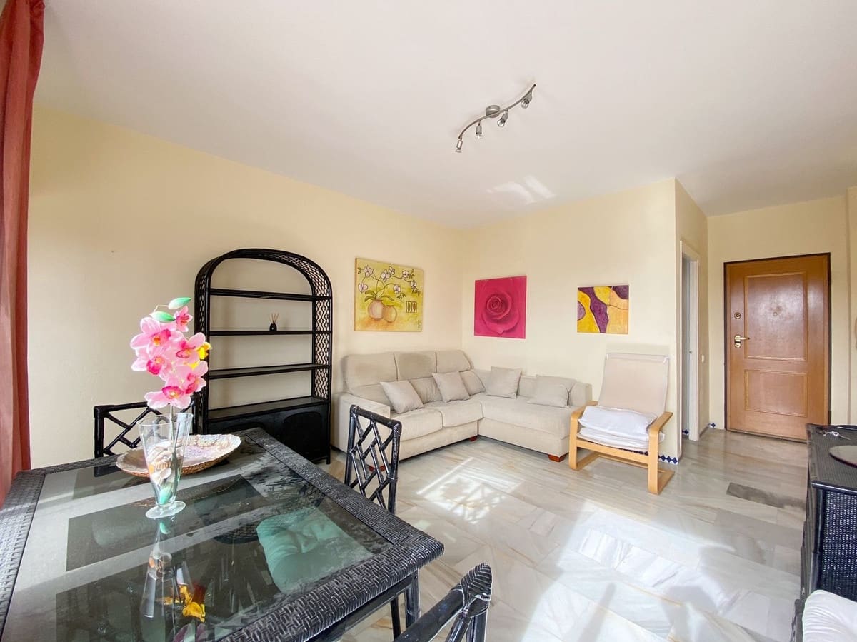 1 chambre Appartement à vendre à Estepona - 229 000 € (Ref: 9080875)