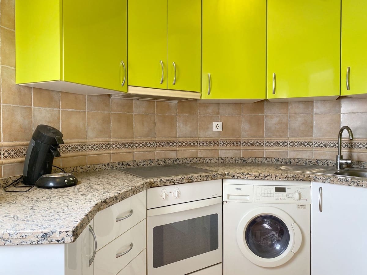 1 chambre Appartement à vendre à Estepona - 229 000 € (Ref: 9080875)