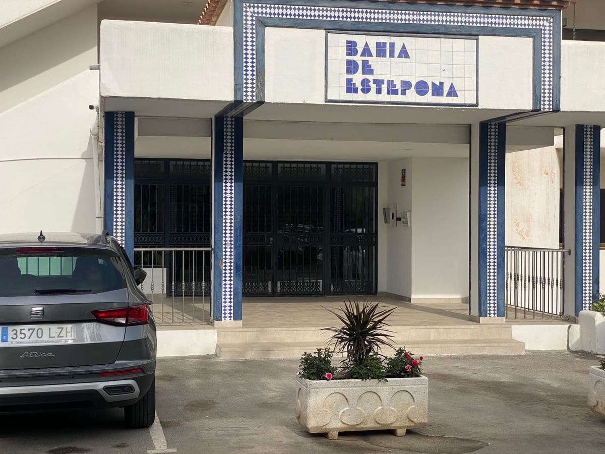 1 chambre Appartement à vendre à Estepona - 229 000 € (Ref: 9080875)