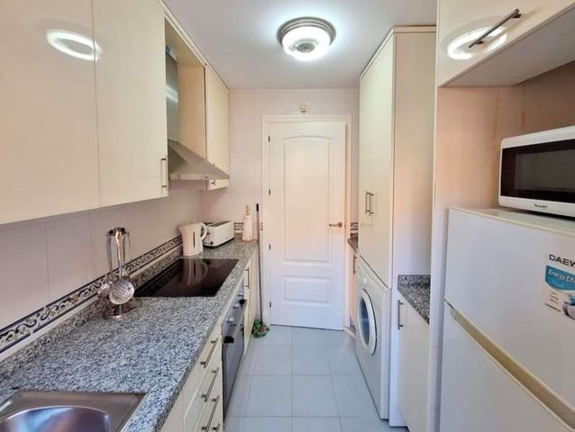 2 soveværelse Lejlighed til salg i La Duquesa / Puerto de la Duquesa, Manilva - € 225.000 (Ref: 9080878)