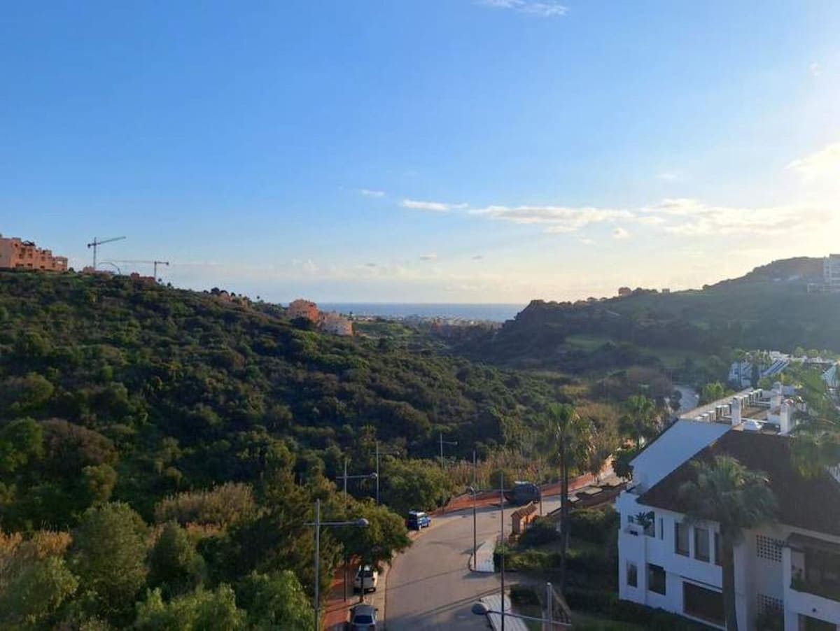 2 soveværelse Lejlighed til salg i La Duquesa / Puerto de la Duquesa - € 225.000 (Ref: 9080878)