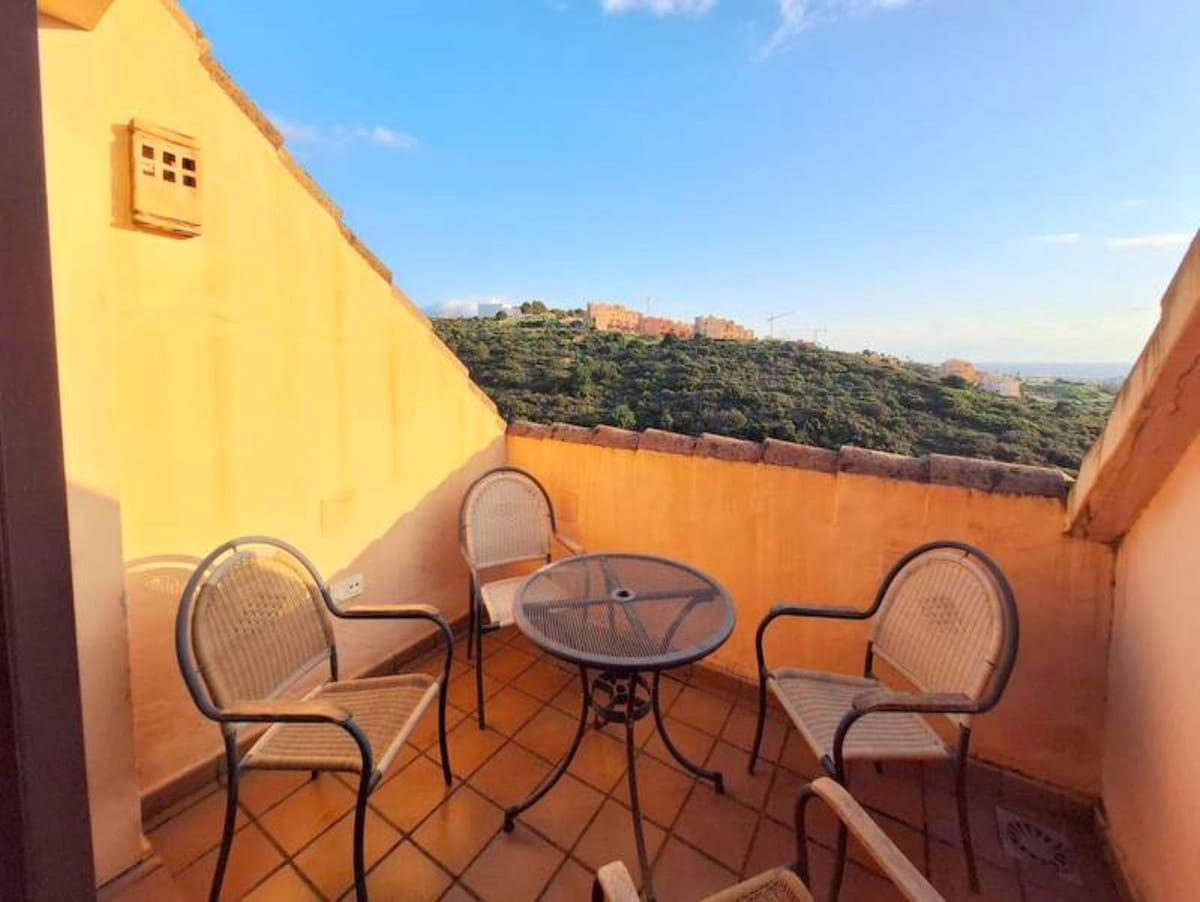 2 soveværelse Lejlighed til salg i La Duquesa / Puerto de la Duquesa - € 225.000 (Ref: 9080878)