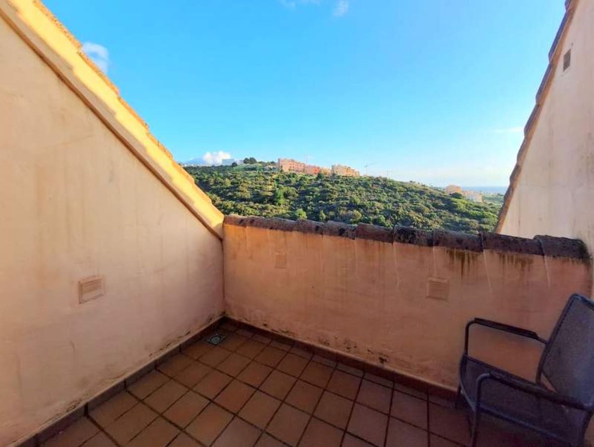 2 soveværelse Lejlighed til salg i La Duquesa / Puerto de la Duquesa - € 225.000 (Ref: 9080878)