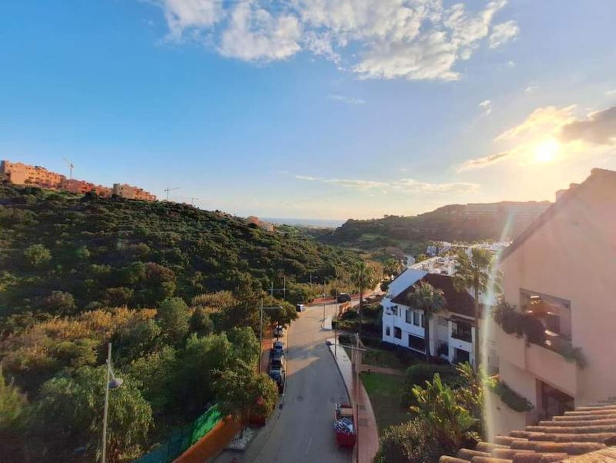 2 soveværelse Lejlighed til salg i La Duquesa / Puerto de la Duquesa - € 225.000 (Ref: 9080878)