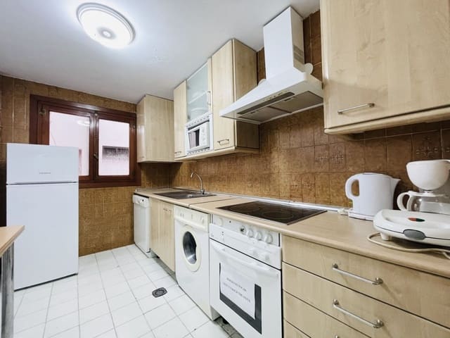 2 makuuhuone Huoneisto myytävänä paikassa La Duquesa / Puerto de la Duquesa, Manilva - 211 000 € (Ref: 9080884)