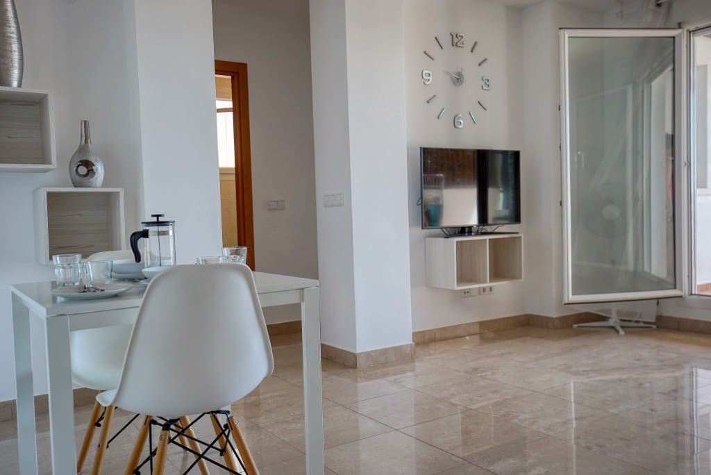 2 quarto Apartamento para venda em La Duquesa / Puerto de la Duquesa com garagem - 210 000 € (Ref: 9080886)