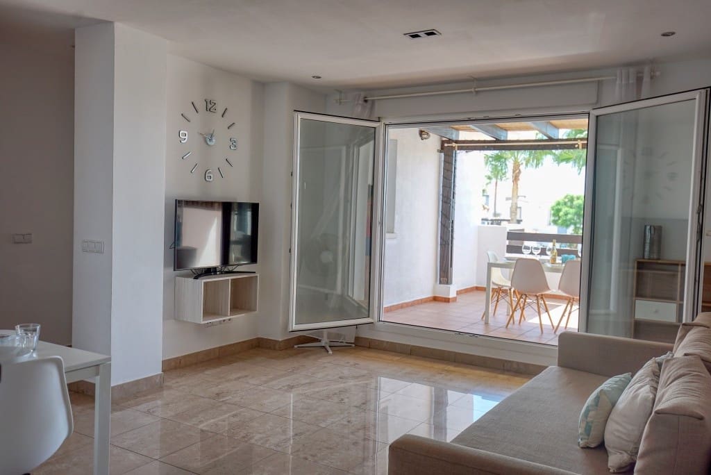 2 quarto Apartamento para venda em La Duquesa / Puerto de la Duquesa com garagem - 210 000 € (Ref: 9080886)