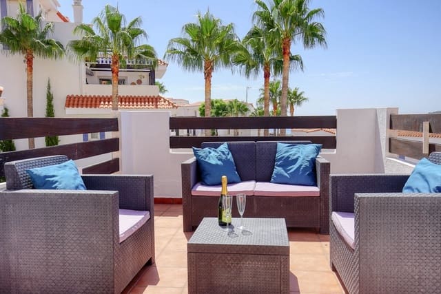 2 quarto Apartamento para venda em La Duquesa / Puerto de la Duquesa, Manilva com garagem - 210 000 € (Ref: 9080886)