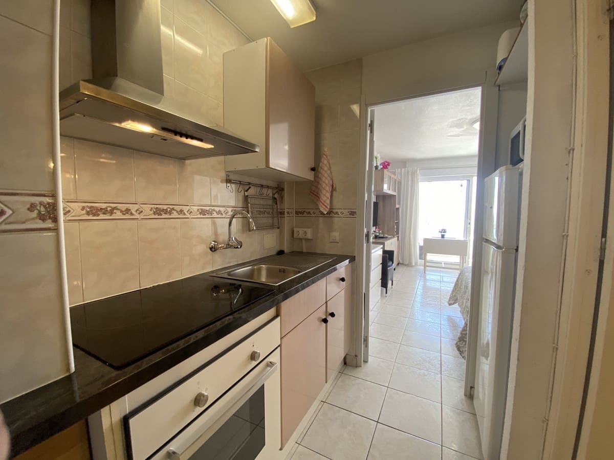 Apartament na sprzedaż w Fuengirola - 205 000 € (Ref: 9080887)