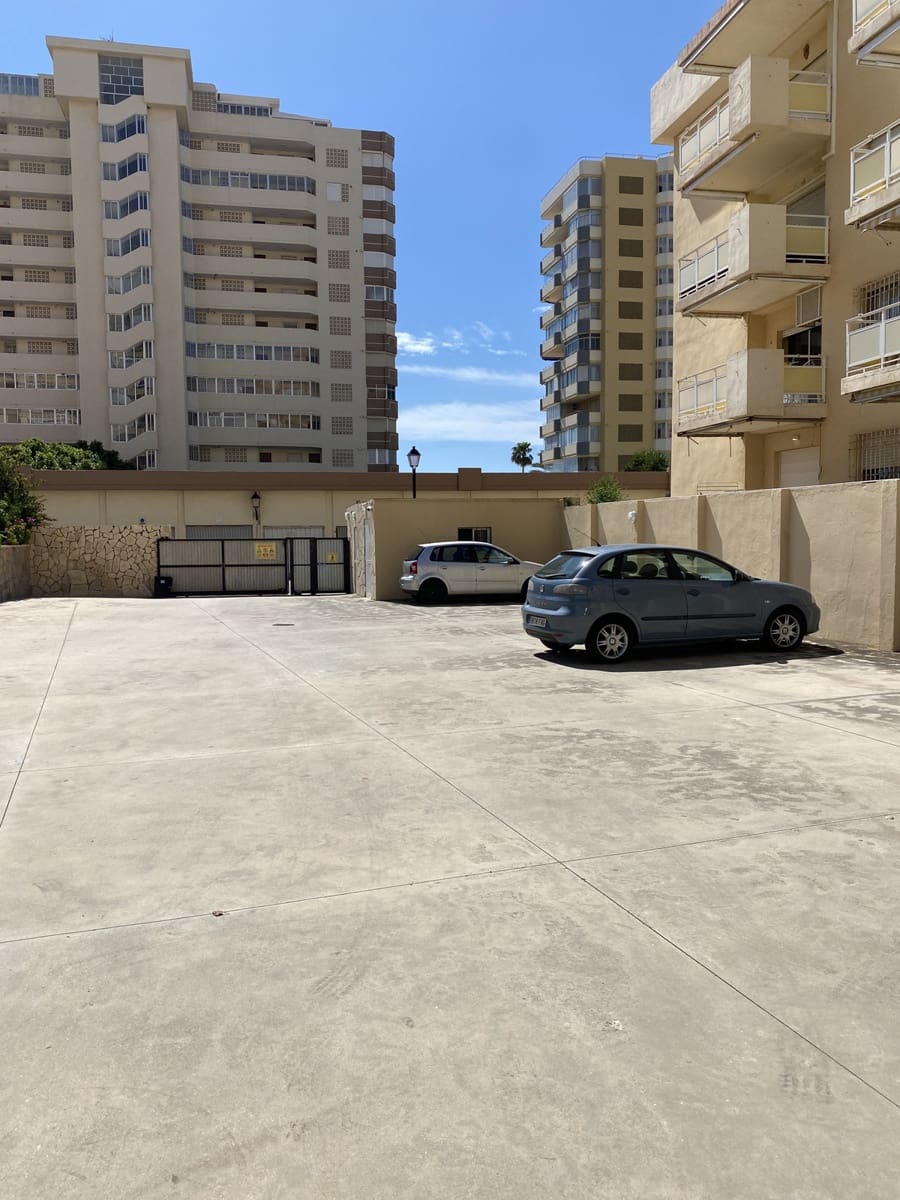 Apartament na sprzedaż w Fuengirola - 205 000 € (Ref: 9080887)