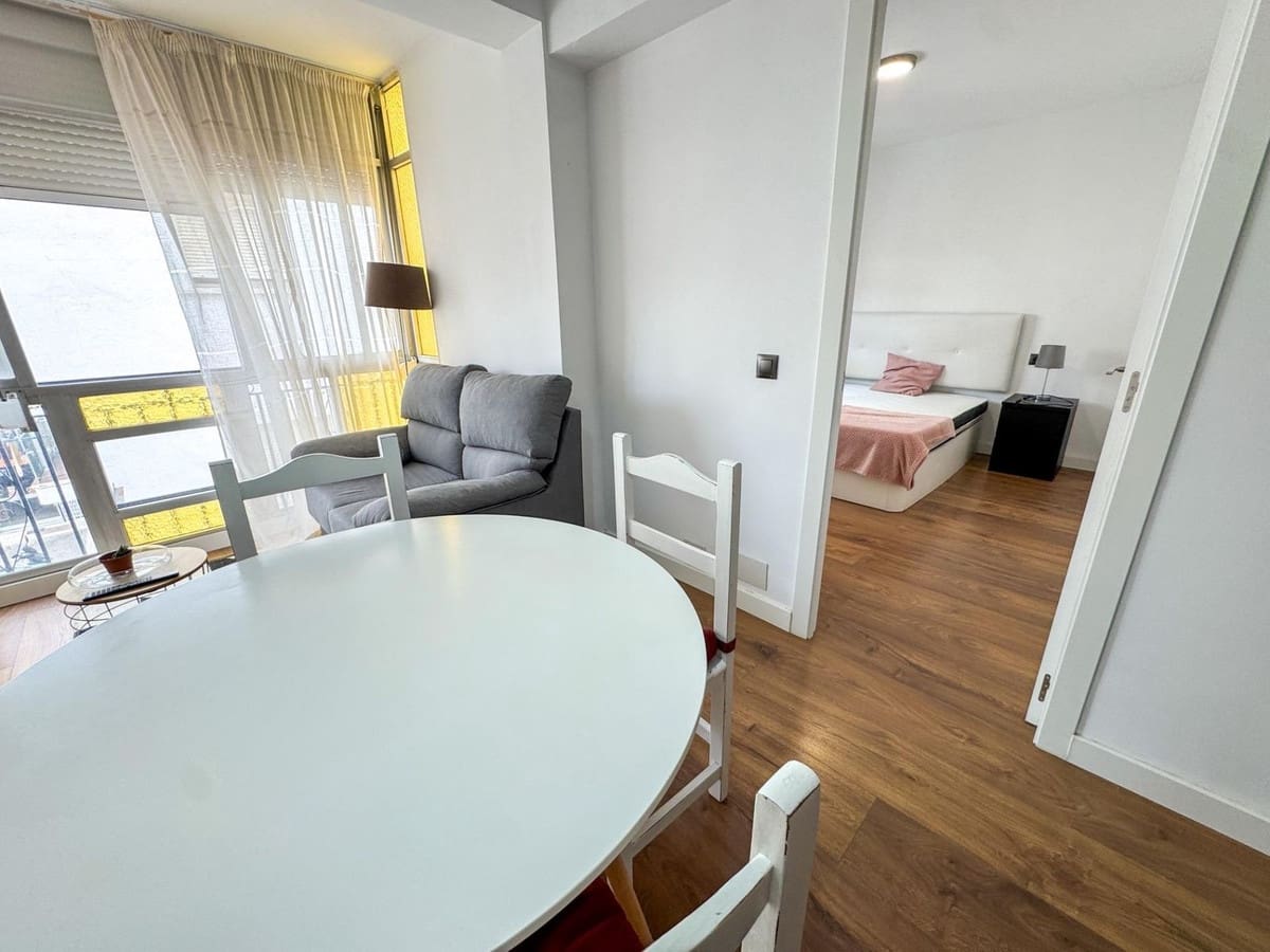 3 soveværelse Lejlighed til salg i Torremolinos - € 205.000 (Ref: 9080888)