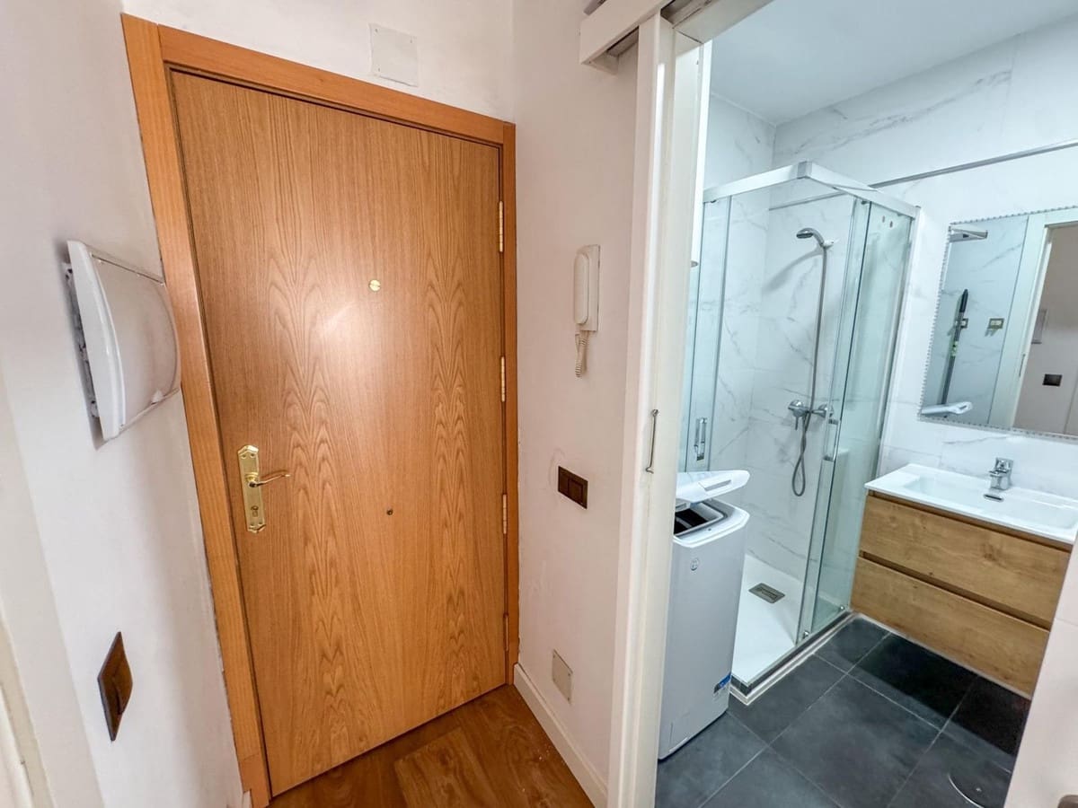 3 soveværelse Lejlighed til salg i Torremolinos - € 205.000 (Ref: 9080888)