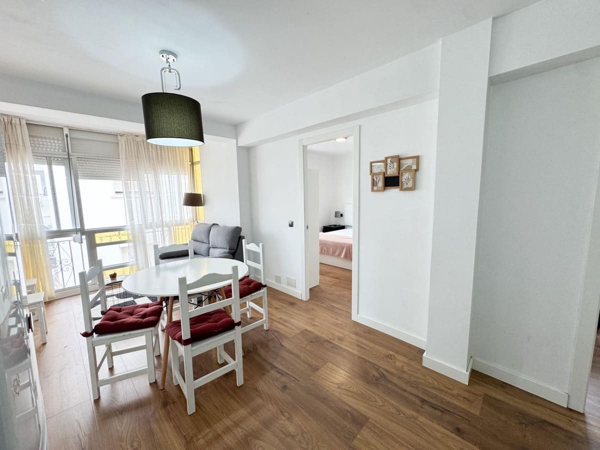 3 soveværelse Lejlighed til salg i Torremolinos - € 205.000 (Ref: 9080888)