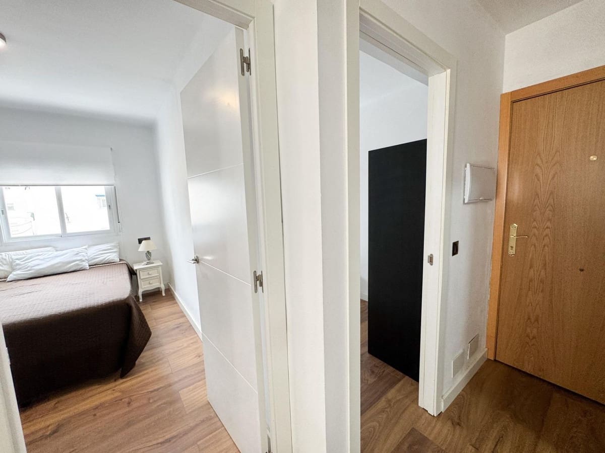 3 soveværelse Lejlighed til salg i Torremolinos - € 205.000 (Ref: 9080888)