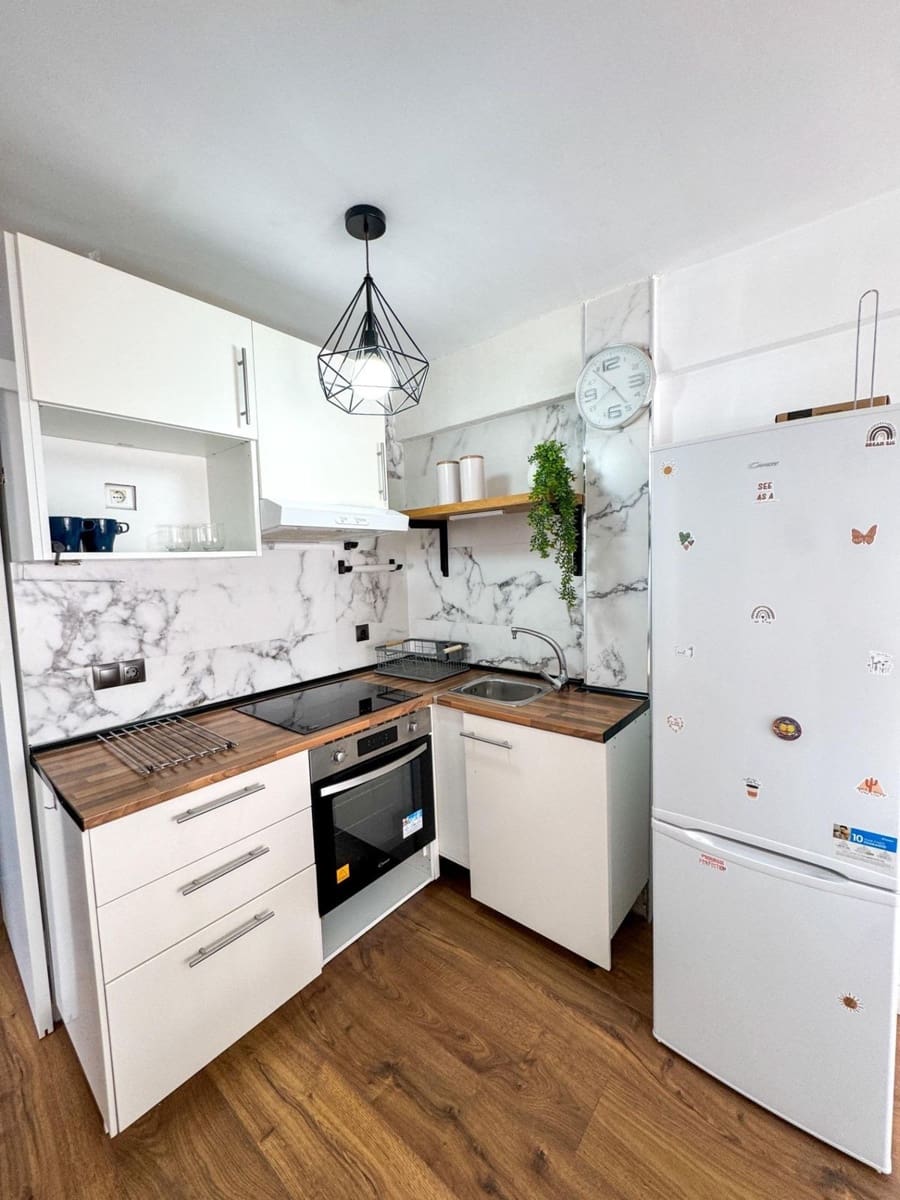 3 soveværelse Lejlighed til salg i Torremolinos - € 205.000 (Ref: 9080888)