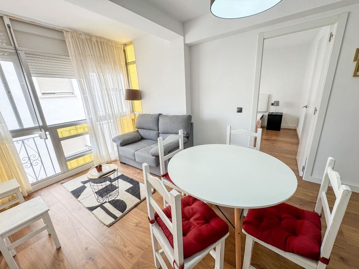 3 soveværelse Lejlighed til salg i Torremolinos - € 205.000 (Ref: 9080888)