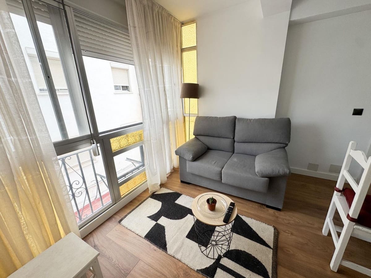 3 soveværelse Lejlighed til salg i Torremolinos - € 205.000 (Ref: 9080888)