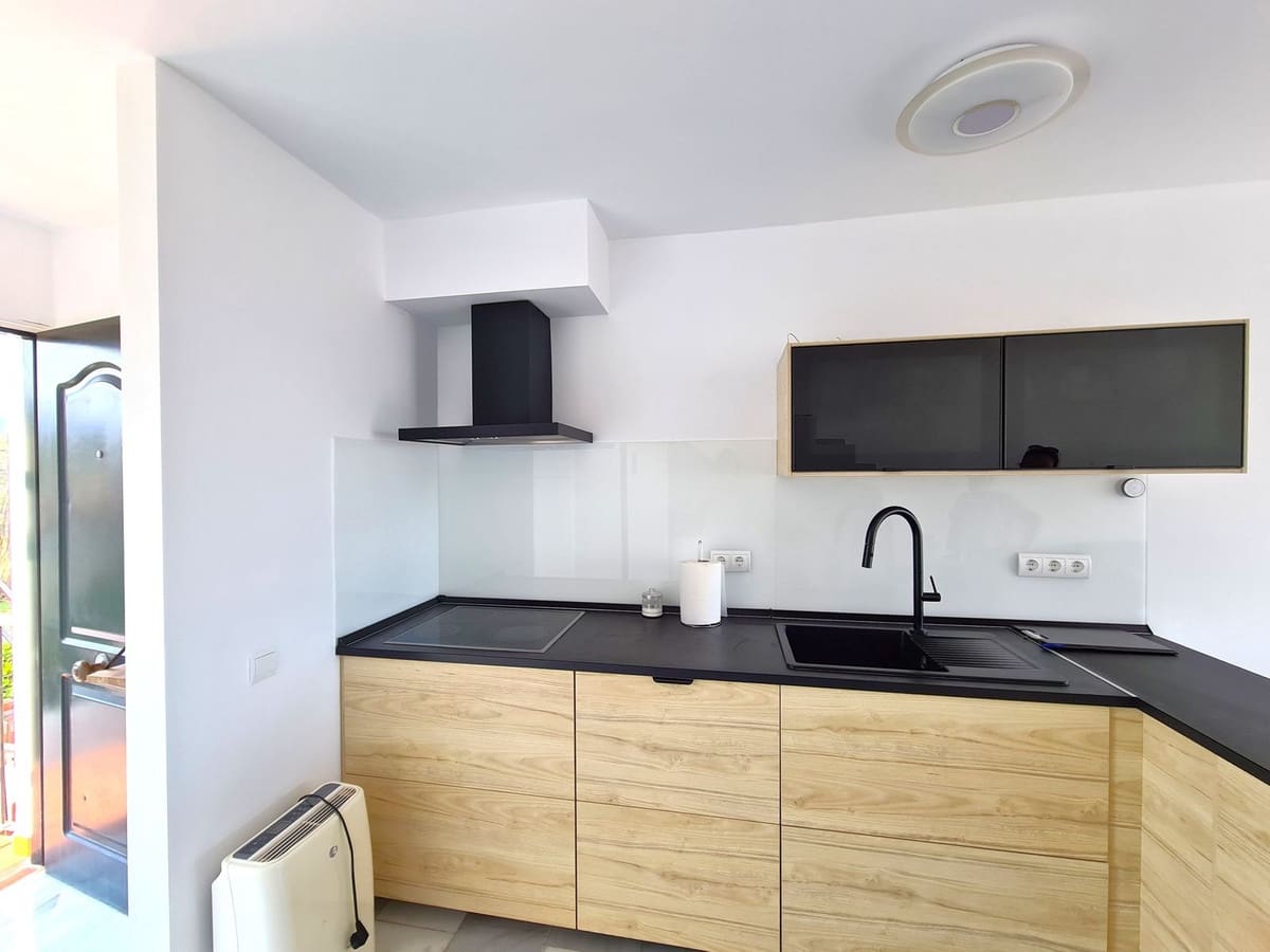 1 slaapkamer Appartement te koop in Estepona - € 185.000 (Ref: 9080891)