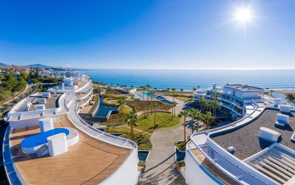 3 quarto Apartamento para venda em Estepona - 995 000 € (Ref: 9081050)