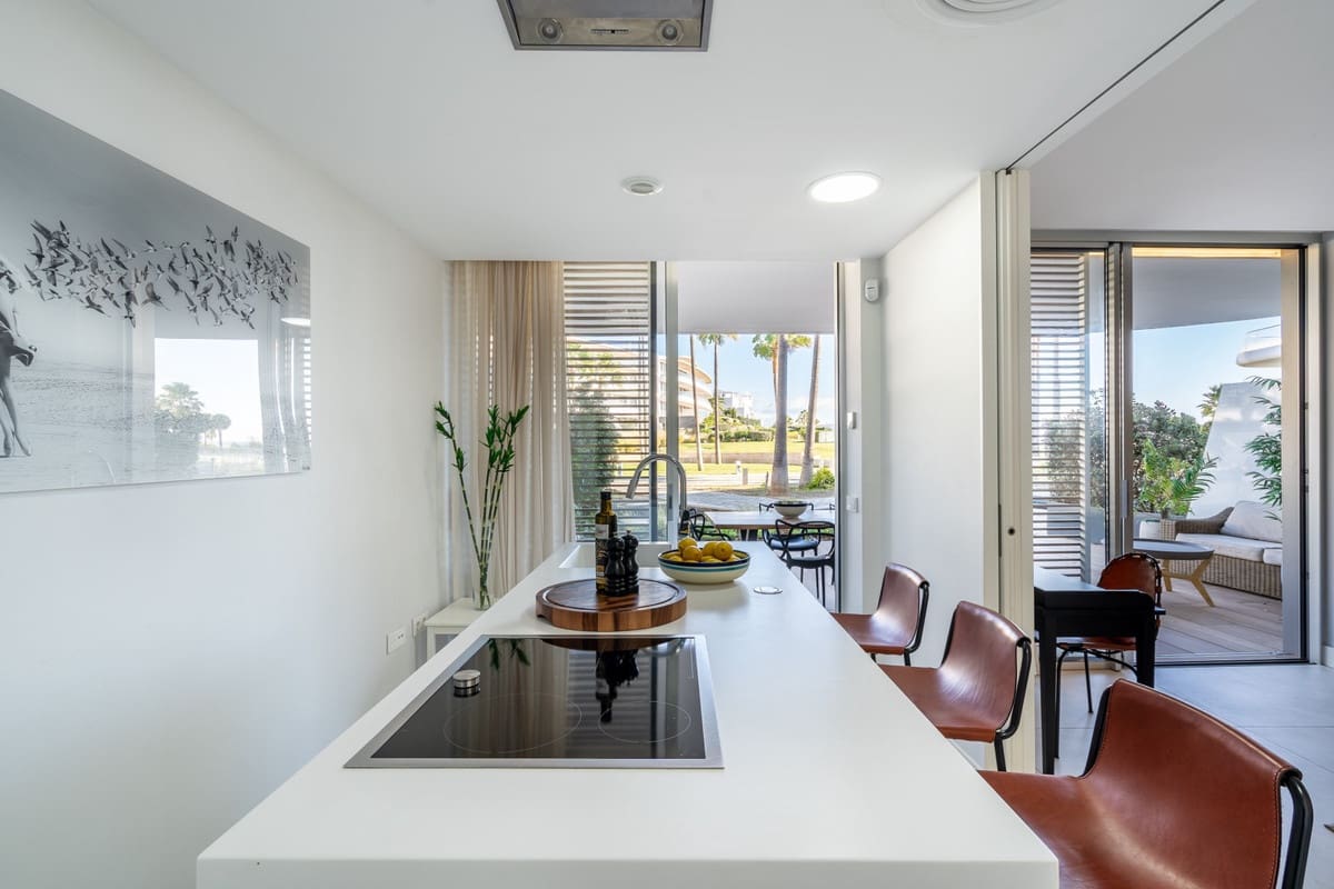 3 quarto Apartamento para venda em Estepona - 995 000 € (Ref: 9081050)