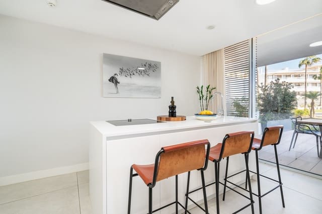 3 quarto Apartamento para venda em Estepona - 995 000 € (Ref: 9081050)
