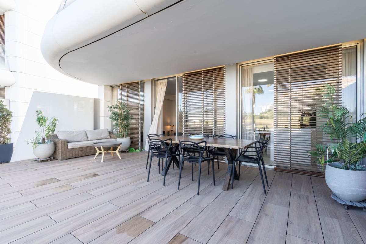 3 quarto Apartamento para venda em Estepona - 995 000 € (Ref: 9081050)